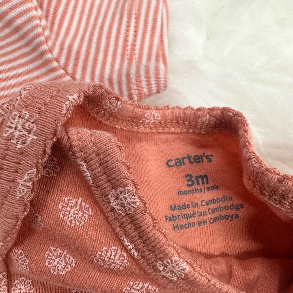 Carter’s Baby Girl bodysuit bundle 
Size 3 months​ - Picture 5 of 10